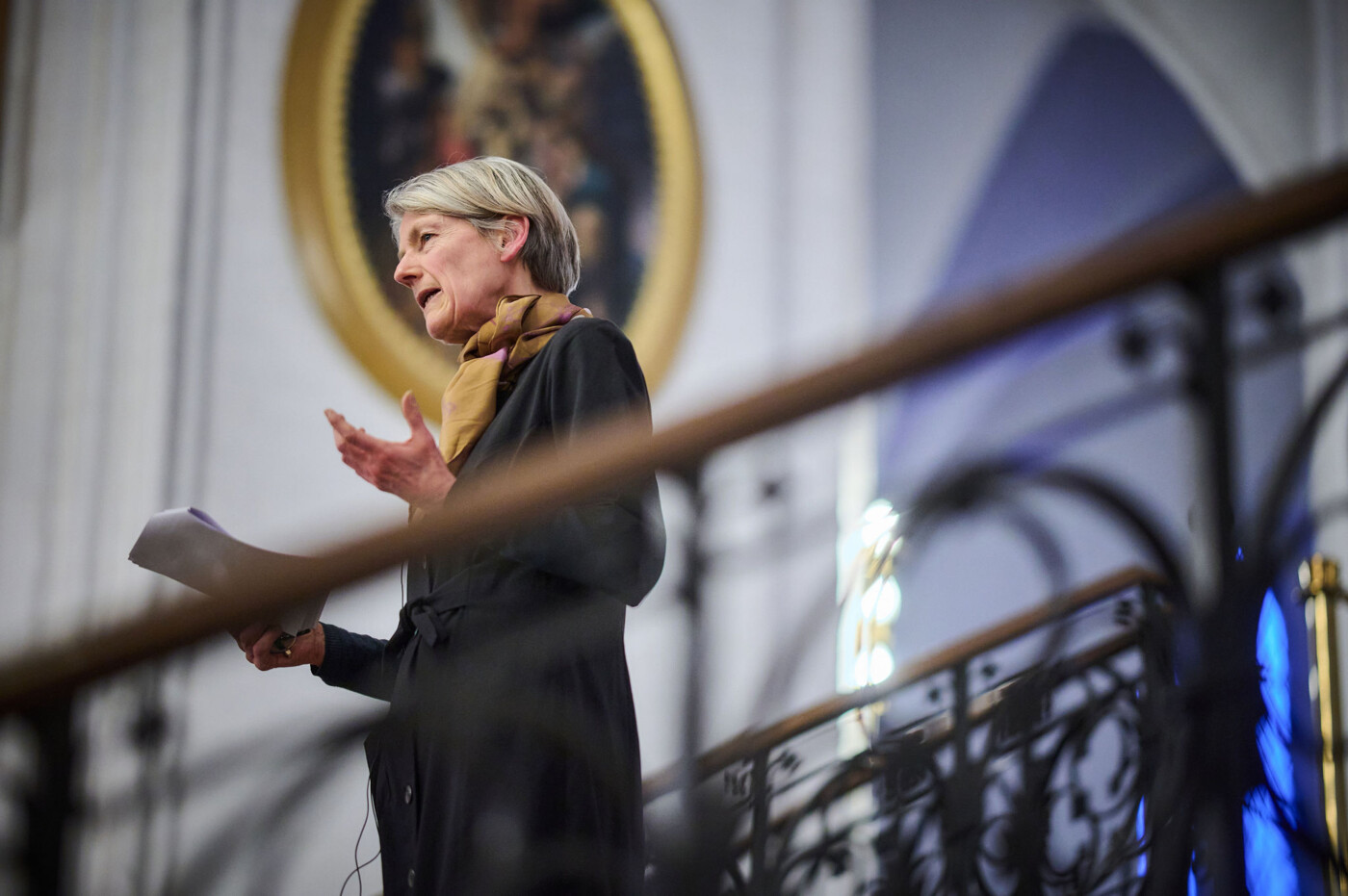 Tine Lindhardt holder afskedstale i Odense Domkirke . Foto Ard Jongsma.jpg