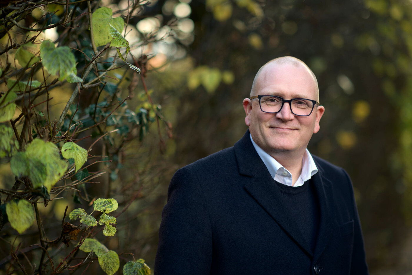 Mads Davidsen 2024 udendørsportræt 2, foto Ard Jongsma.jpg