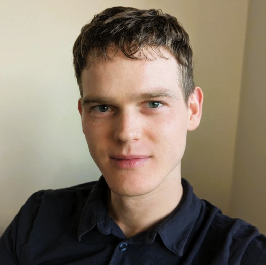 Portræt af ung mandlig præst